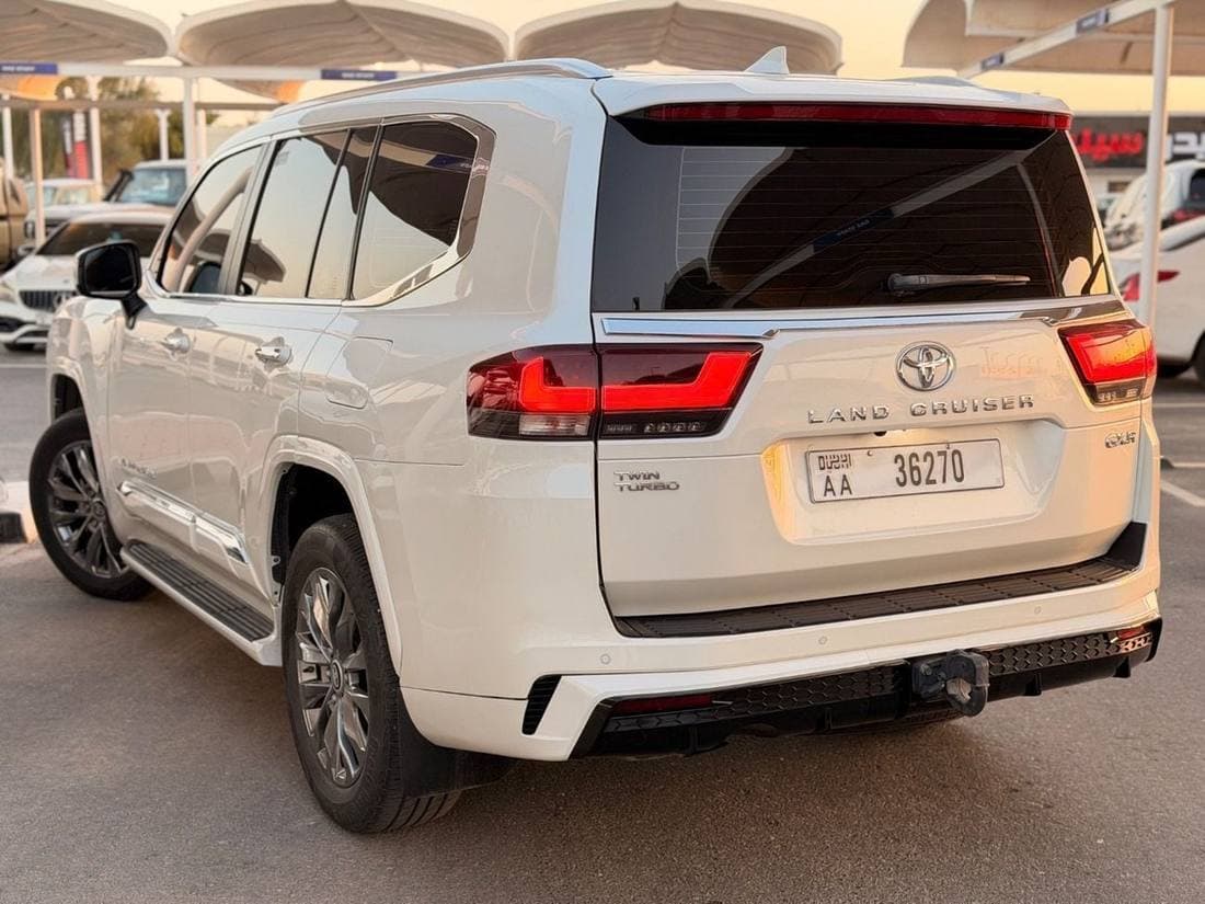 2022 Toyota Land Cruiser GXR thumbnail 3