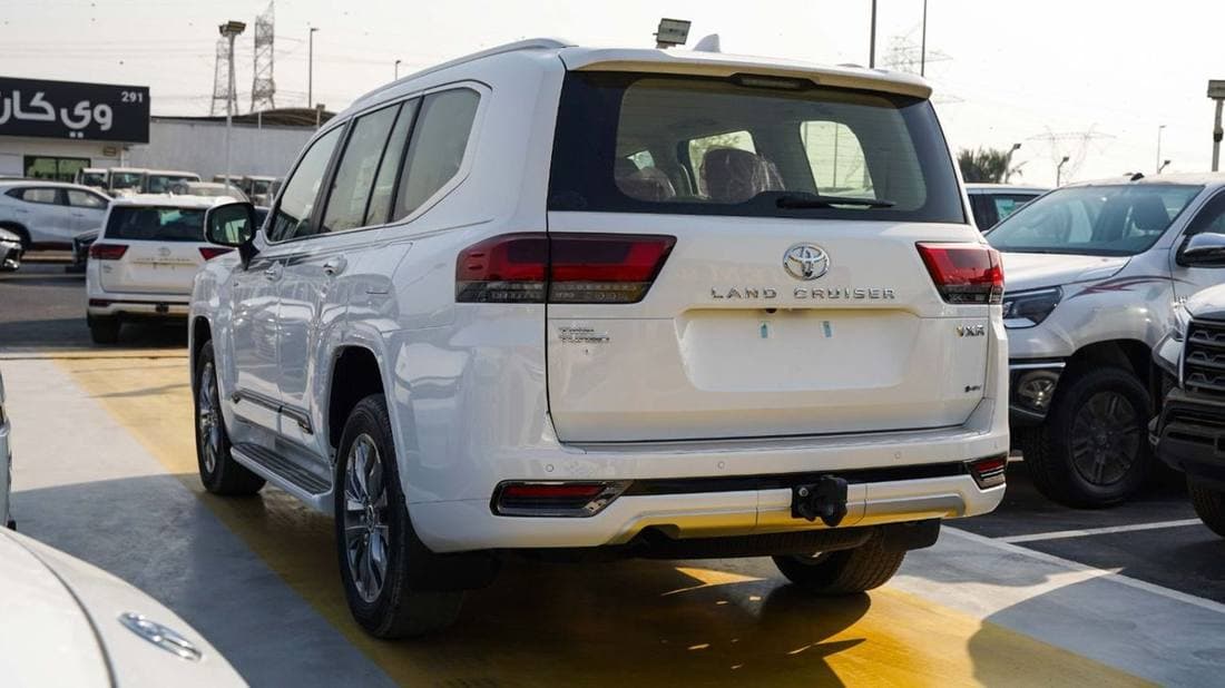 2026 Toyota Land Cruiser VXR thumbnail 8