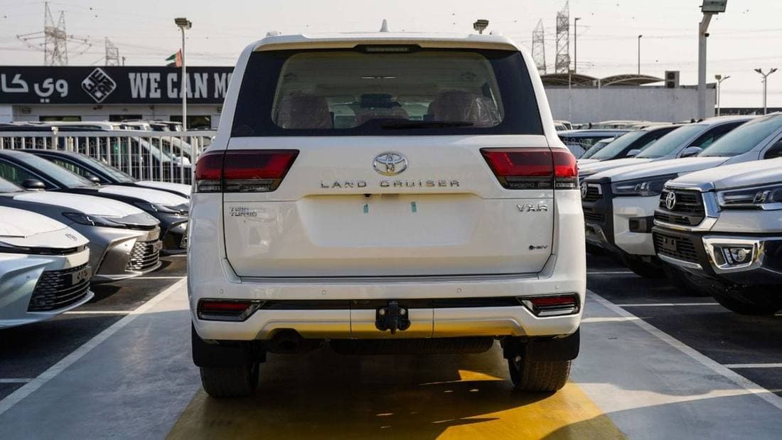 2026 Toyota Land Cruiser VXR thumbnail 4