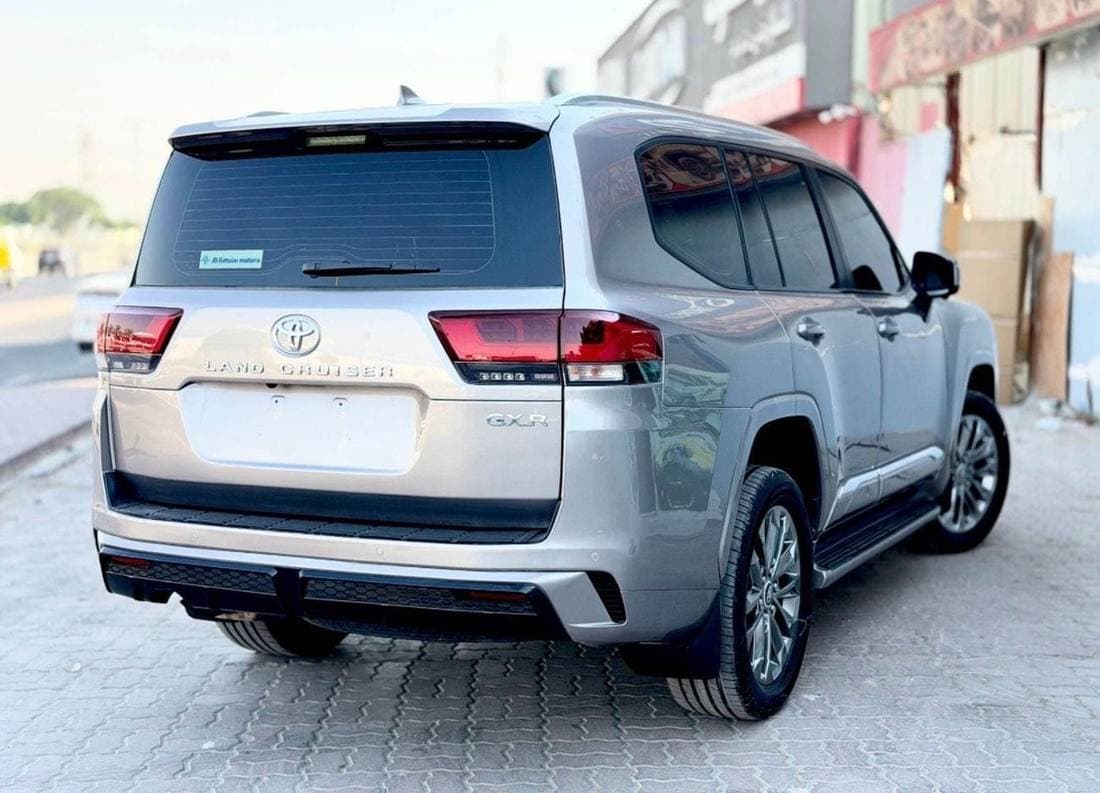 2022 Toyota Land Cruiser GXR thumbnail 2