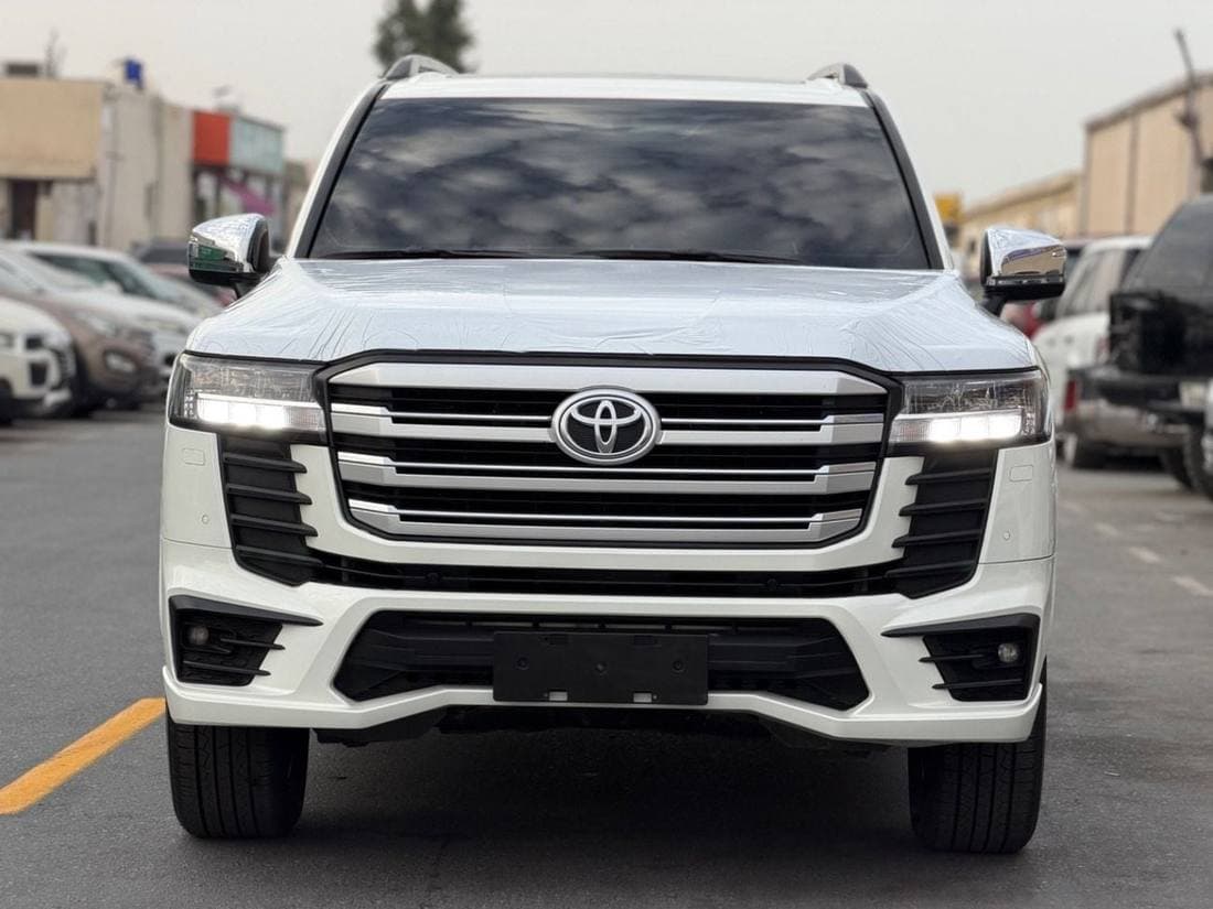 2022 Toyota Land Cruiser GXR thumbnail 3