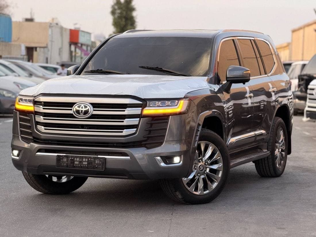 2019 Toyota Land Cruiser VXR thumbnail 3