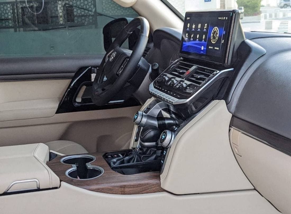 2019 Toyota Land Cruiser GXR thumbnail 5