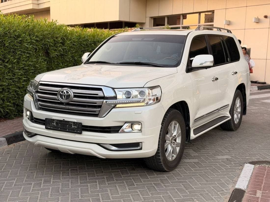 2016 Toyota Land Cruiser GXR