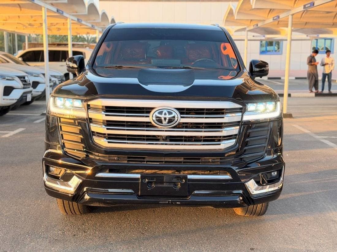 2016 Toyota Land Cruiser GXR thumbnail 6