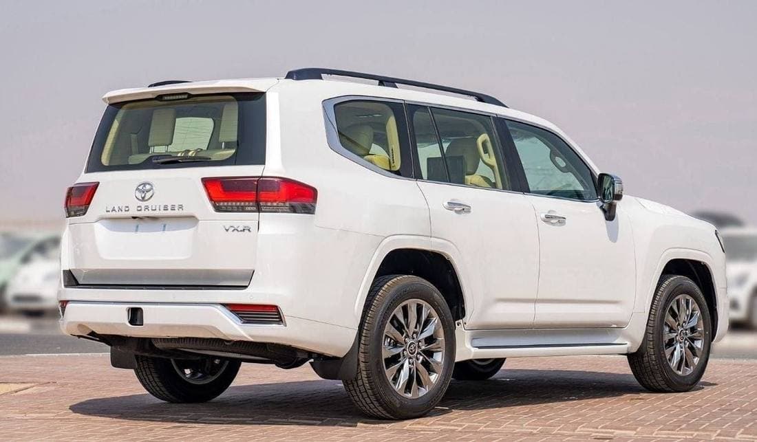 2025 Toyota Land Cruiser VXR thumbnail 7