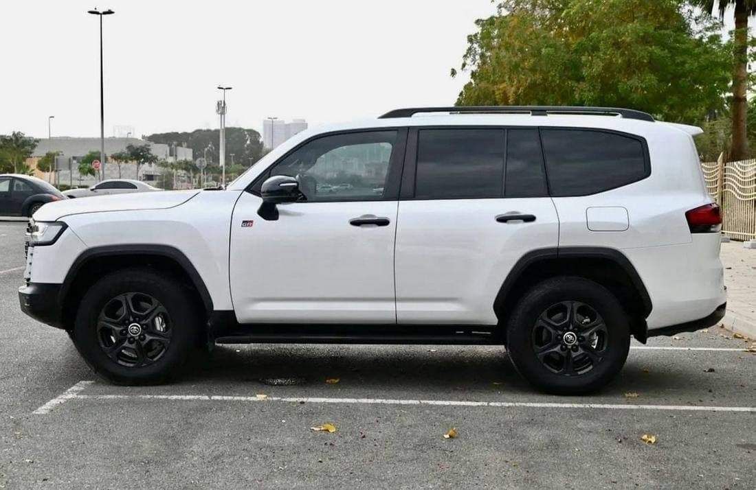 2022 Toyota Land Cruiser GR SPORT thumbnail 6