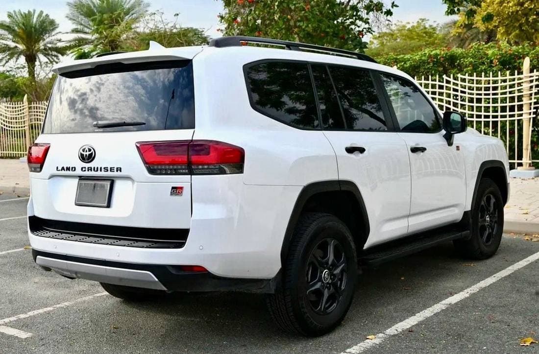 2022 Toyota Land Cruiser GR SPORT thumbnail 8