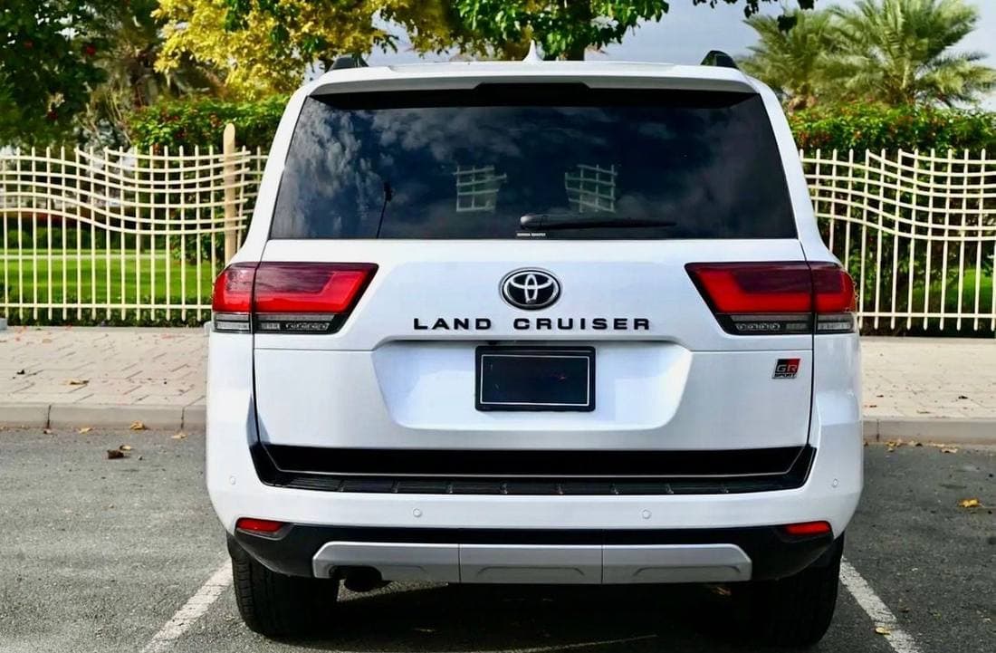 2022 Toyota Land Cruiser GR SPORT thumbnail 4