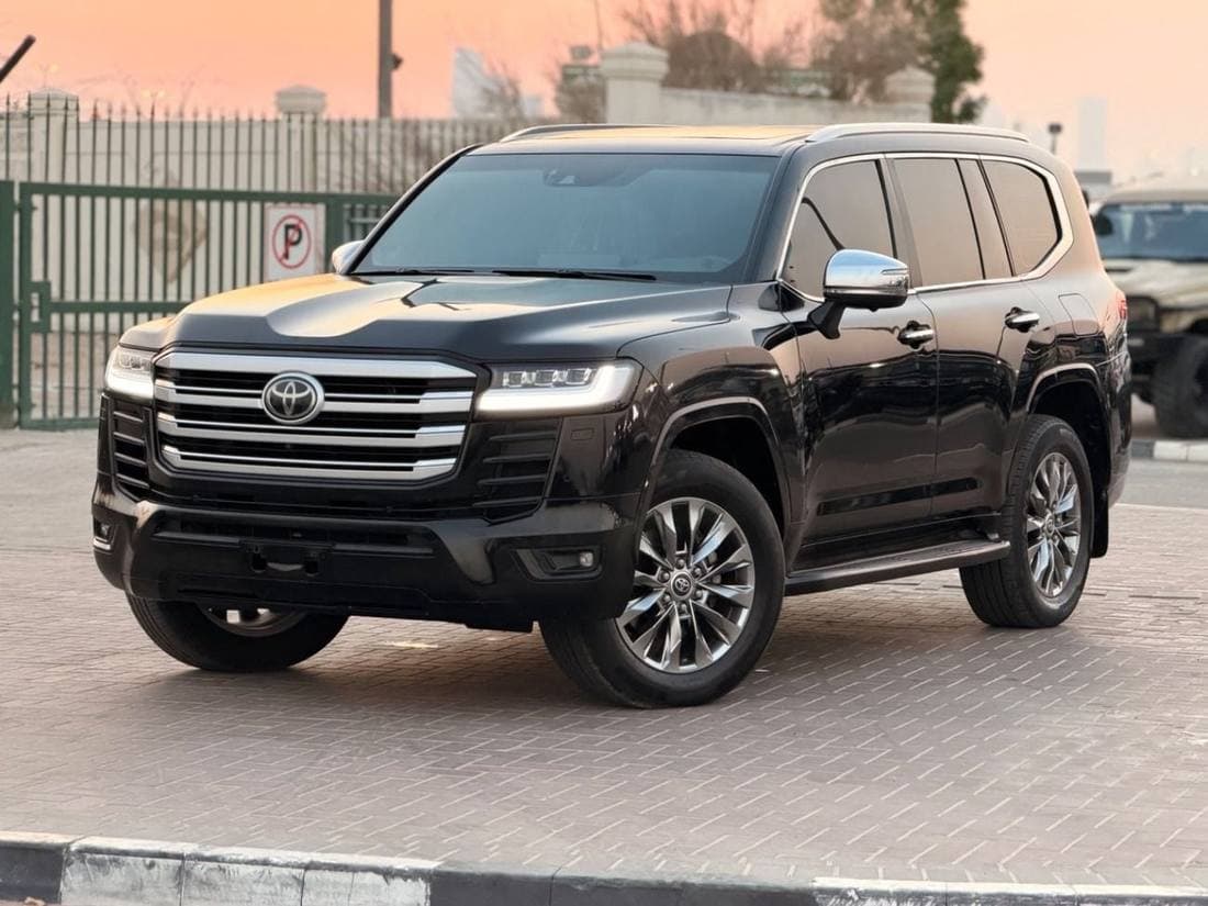 2023 Toyota Land Cruiser VXR thumbnail 3