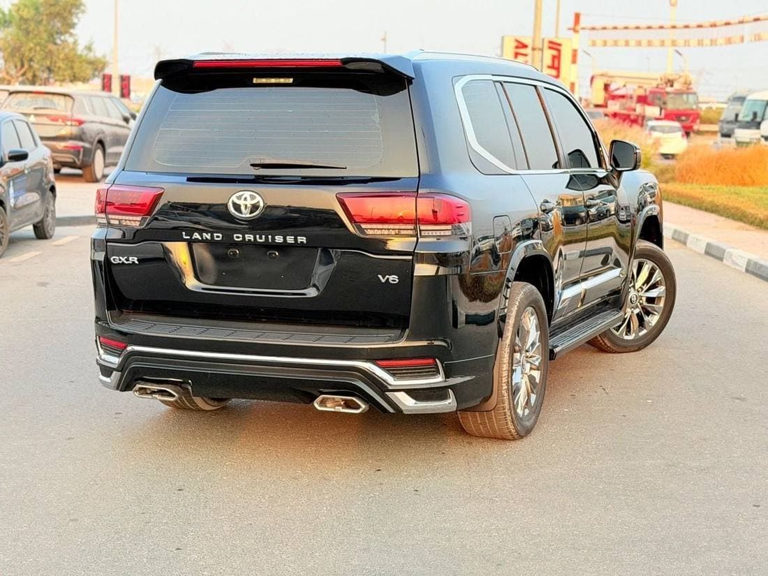2020 Toyota Land Cruiser GXR thumbnail 5