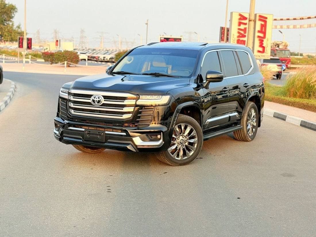 2020 Toyota Land Cruiser GXR thumbnail 3