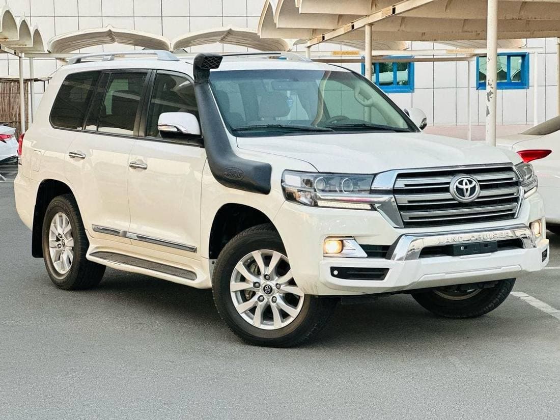 2020 Toyota Land Cruiser GXR