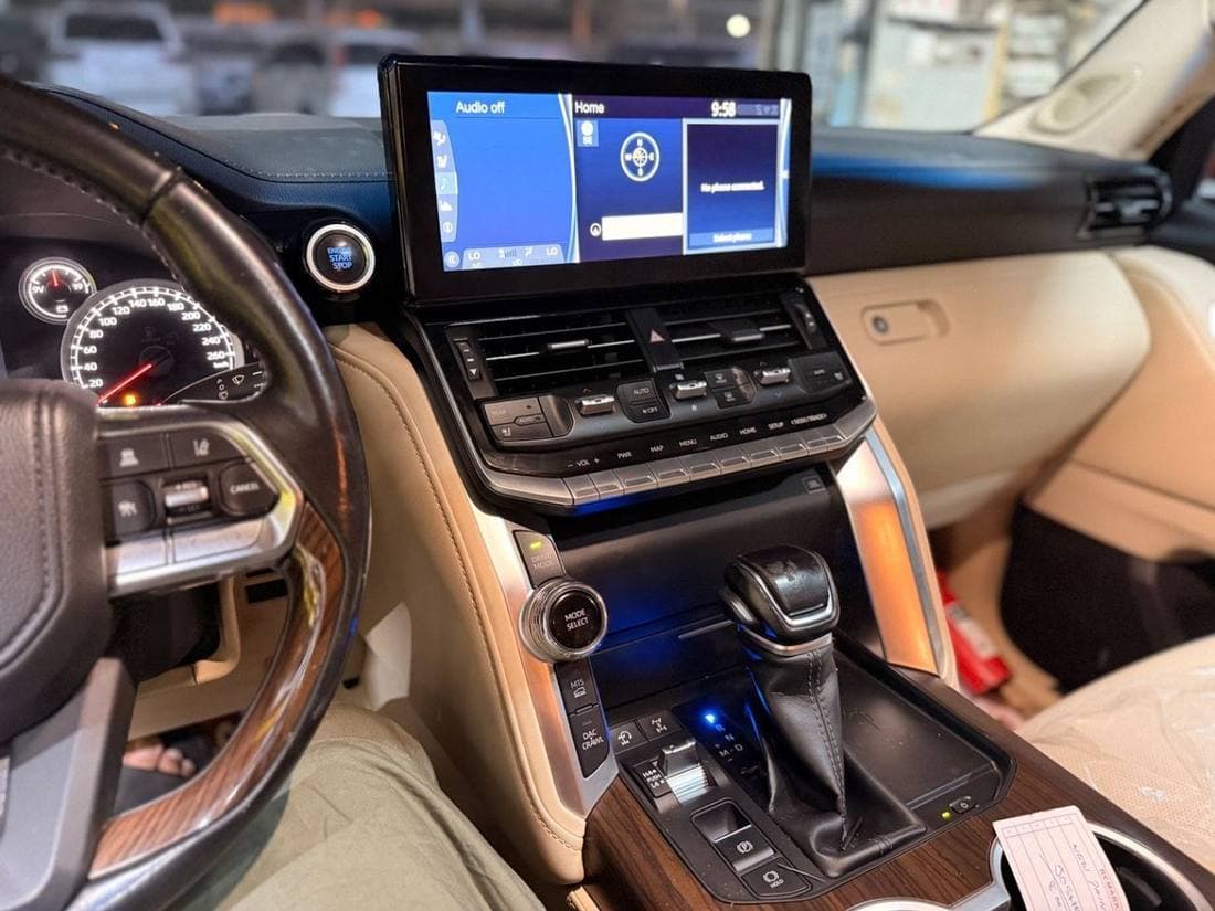 2022 Toyota Land Cruiser GXR thumbnail 8