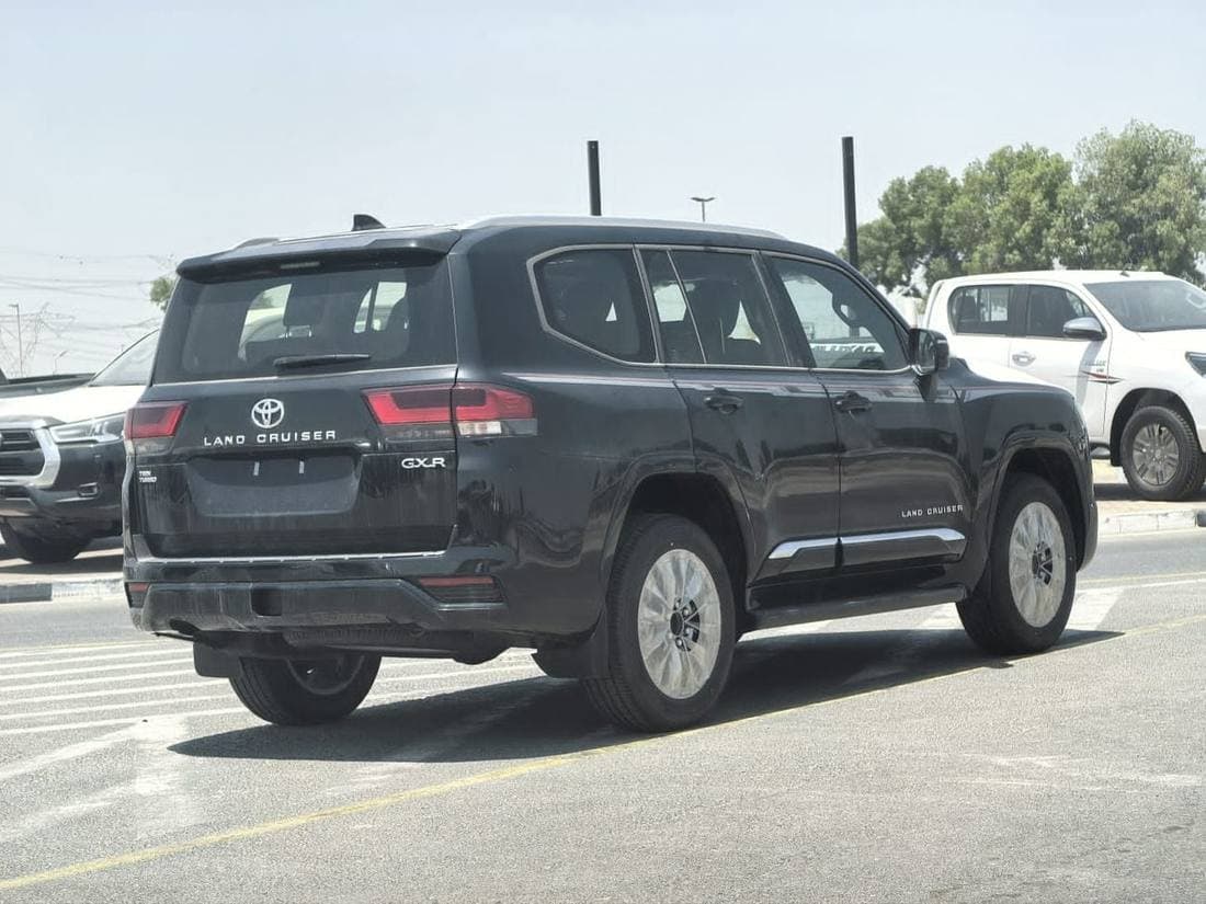 2026 Toyota Land Cruiser GXR thumbnail 4