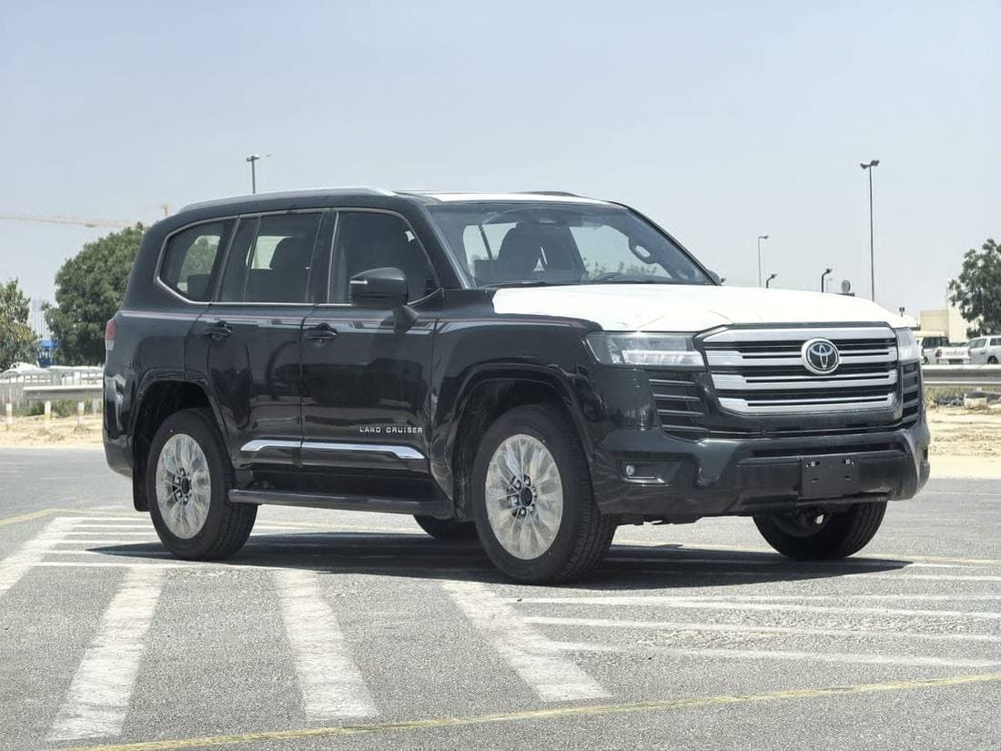 2026 Toyota Land Cruiser GXR thumbnail 3
