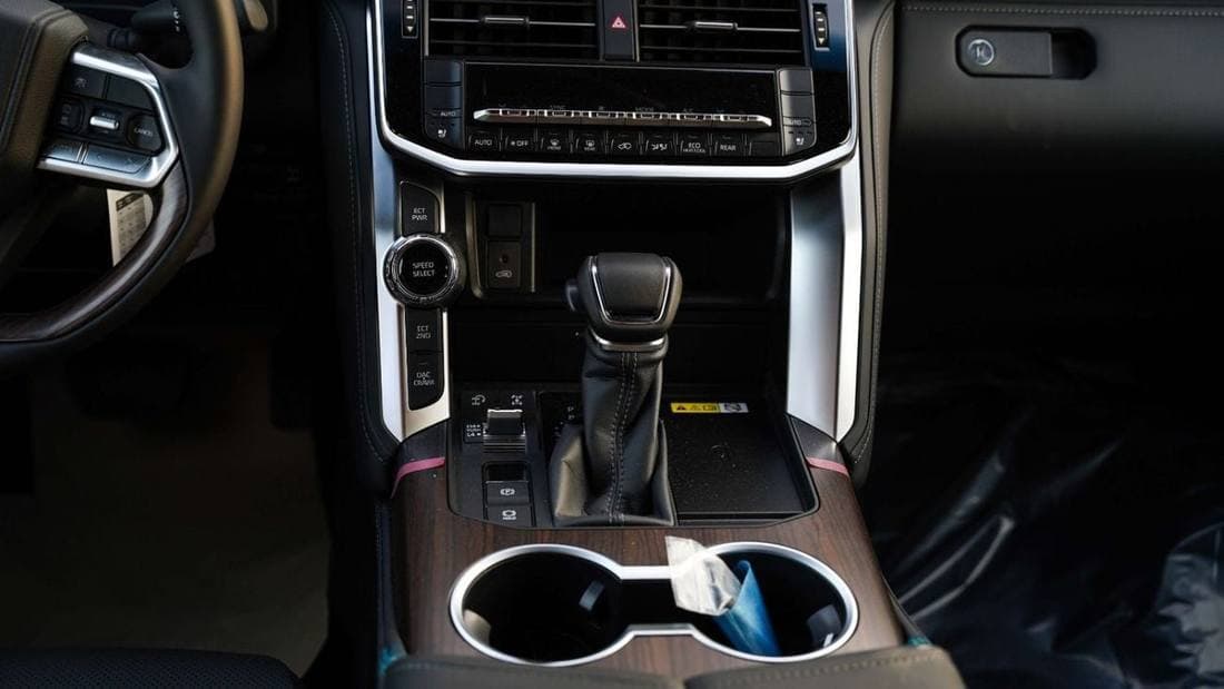 2026 Toyota Land Cruiser GXR thumbnail 5