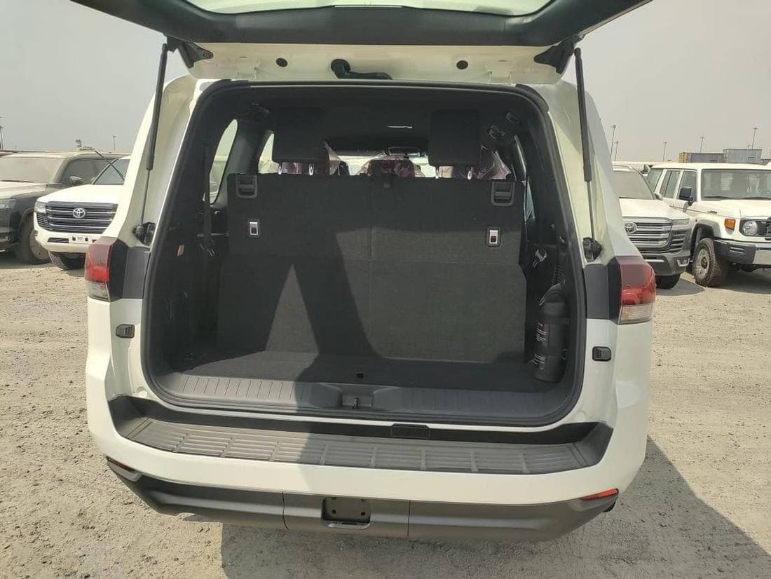 2025 Toyota Land Cruiser GXR thumbnail 4