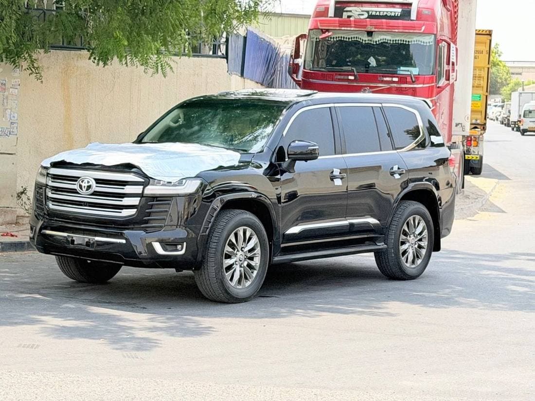 2016 Toyota Land Cruiser