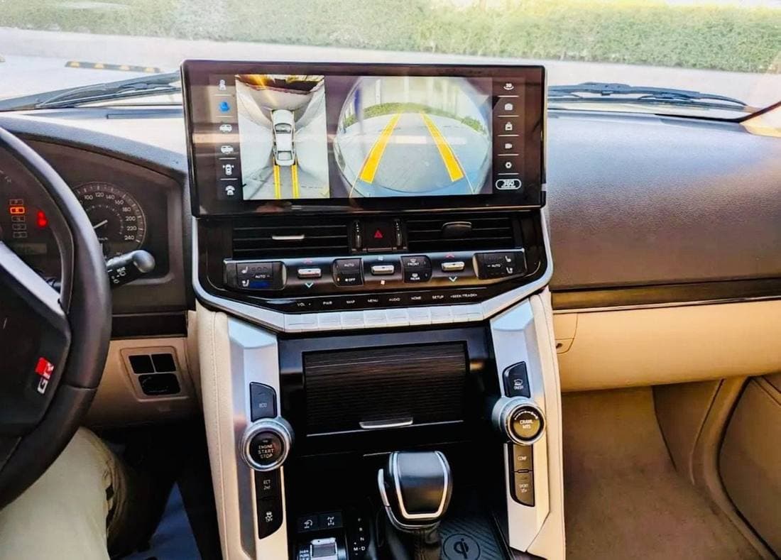 2013 Toyota Land Cruiser VXR thumbnail 8