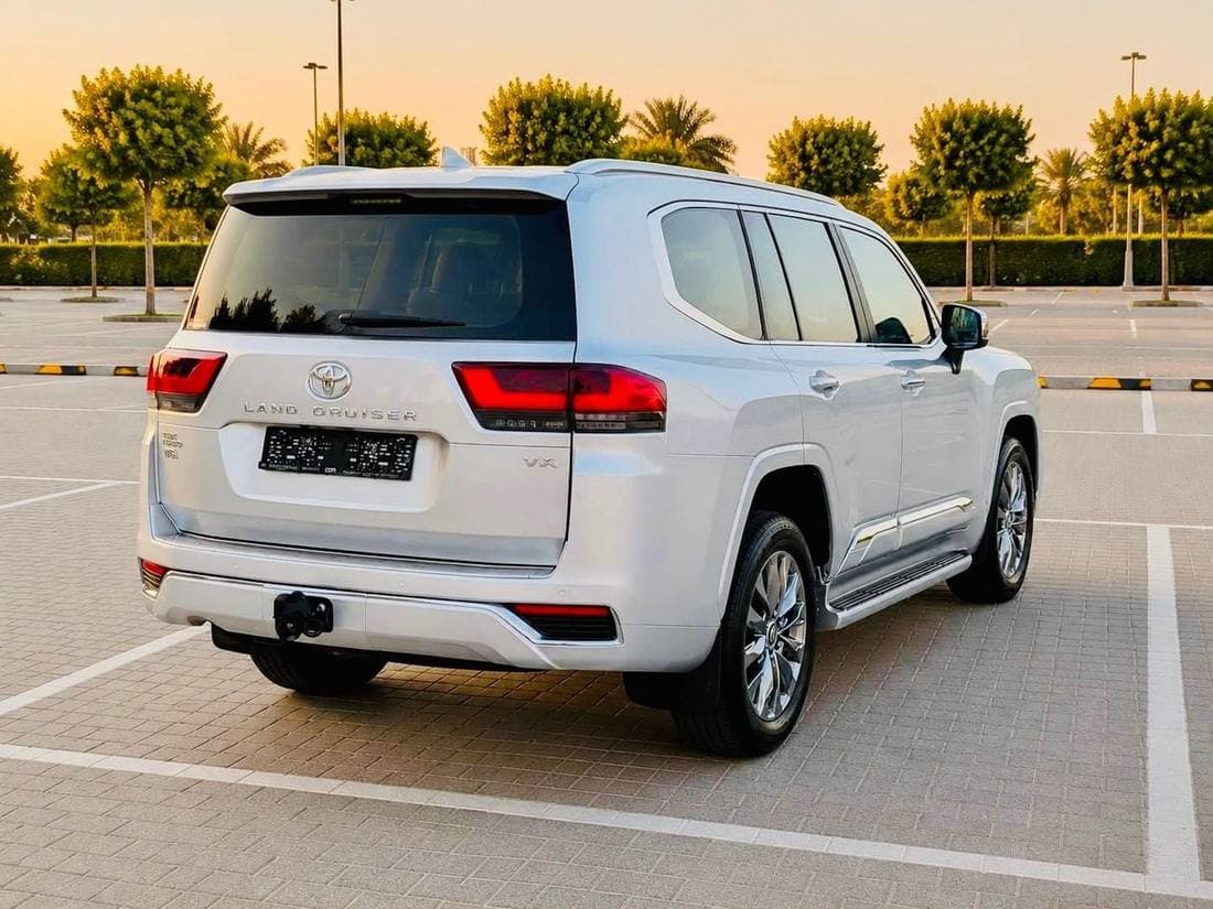 2024 Toyota Land Cruiser VX thumbnail 3