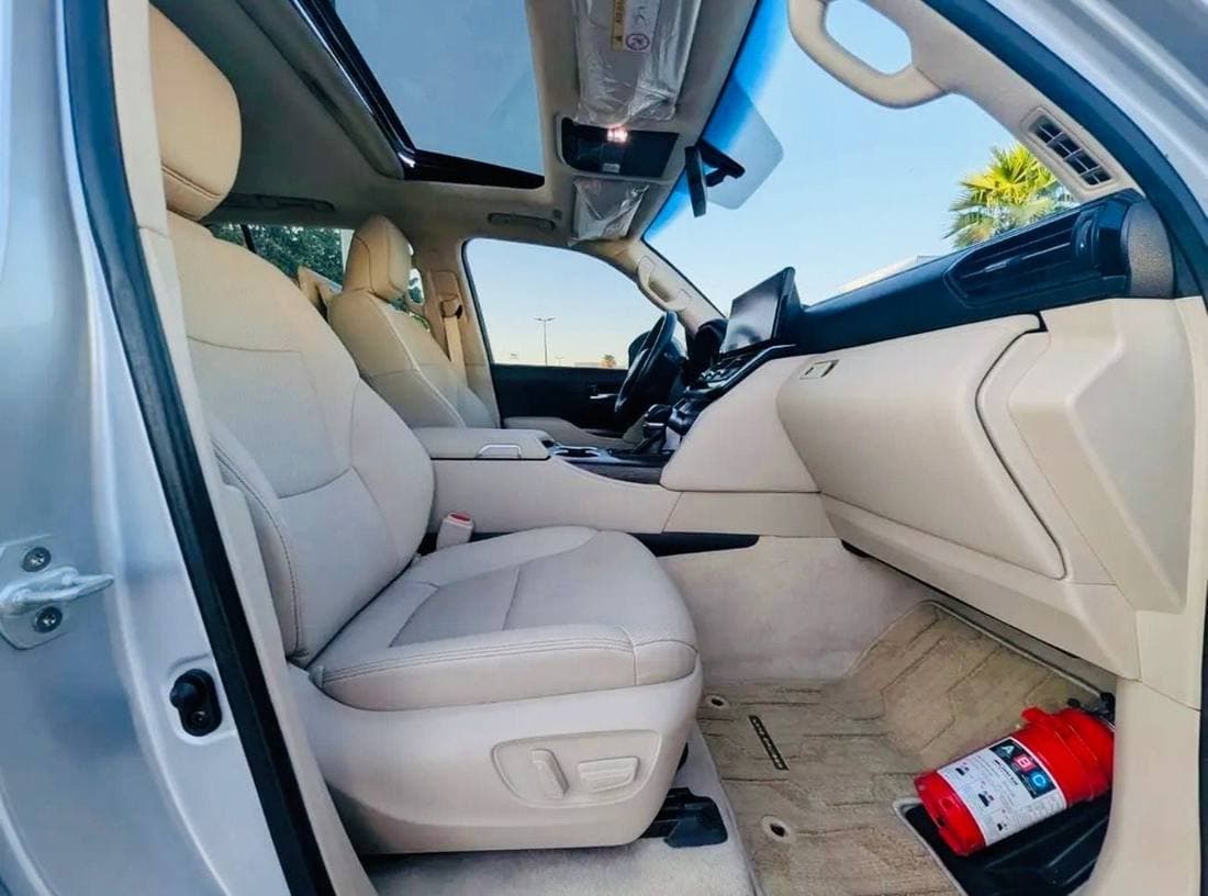 2024 Toyota Land Cruiser VX thumbnail 7