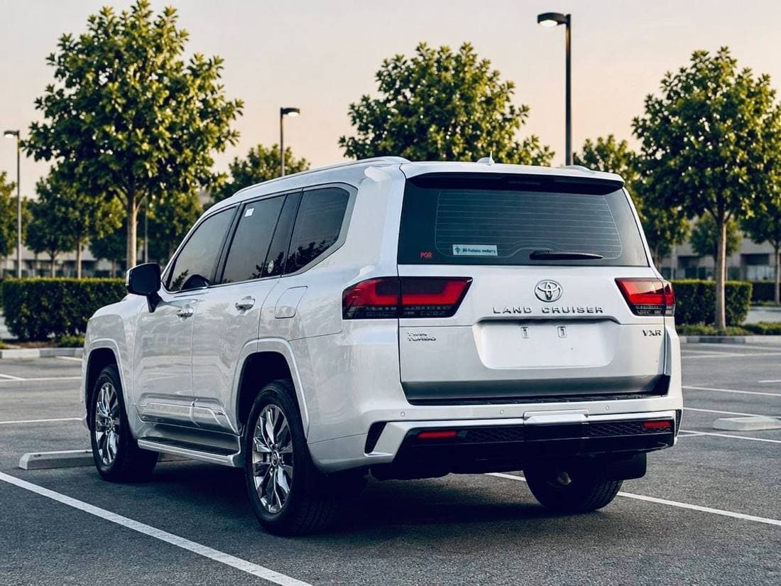 2024 Toyota Land Cruiser VXR thumbnail 5