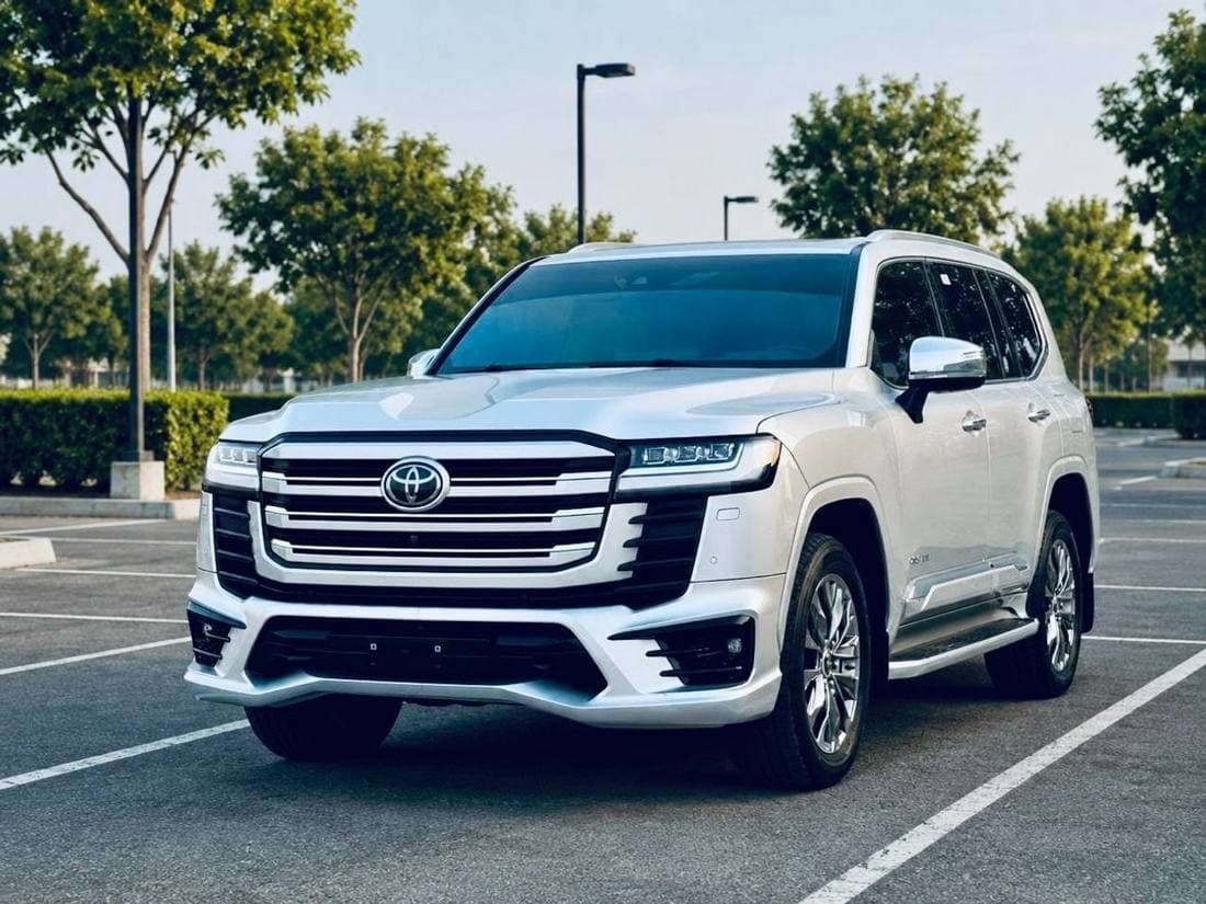 2024 Toyota Land Cruiser VXR thumbnail 3