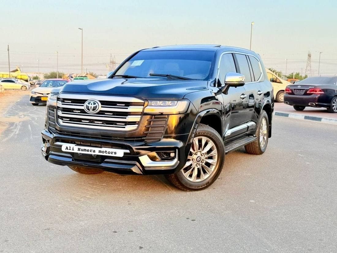 2018 Toyota Land Cruiser GXR thumbnail 4