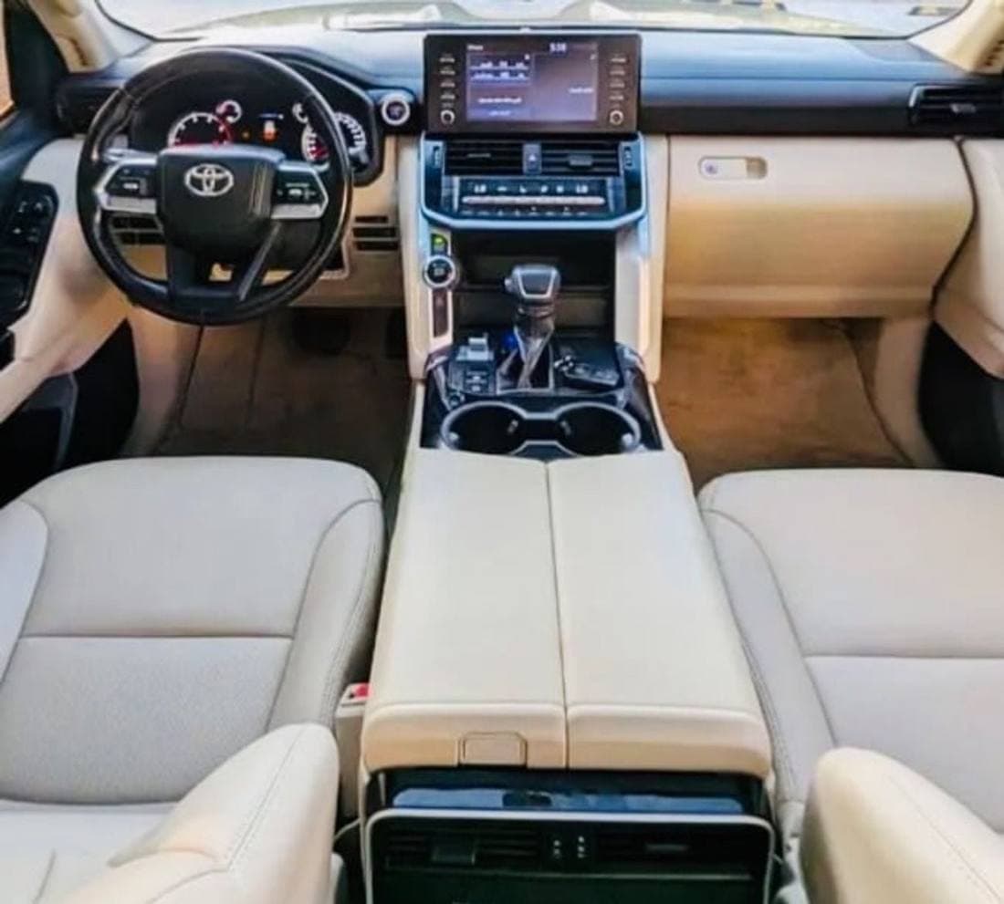 2022 Toyota Land Cruiser GXR thumbnail 6