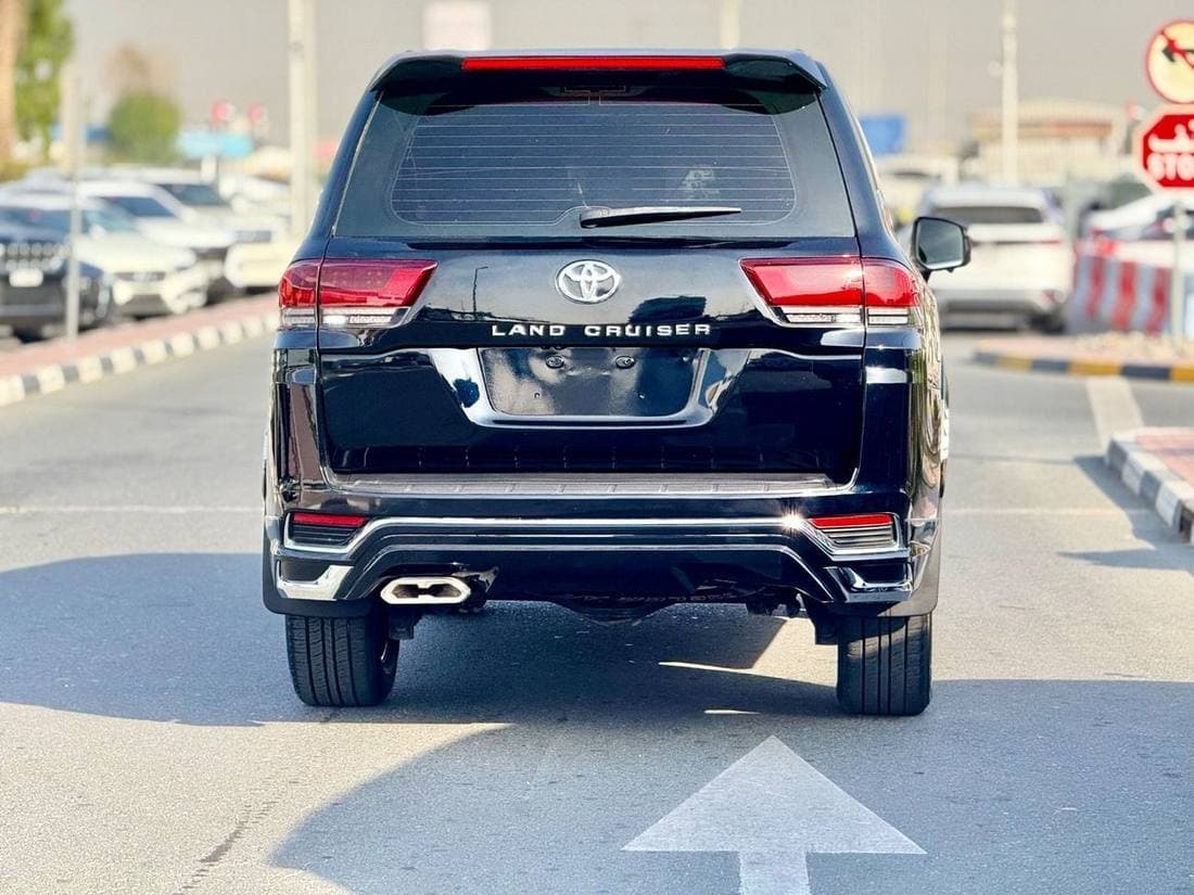 2019 Toyota Land Cruiser GXR thumbnail 6