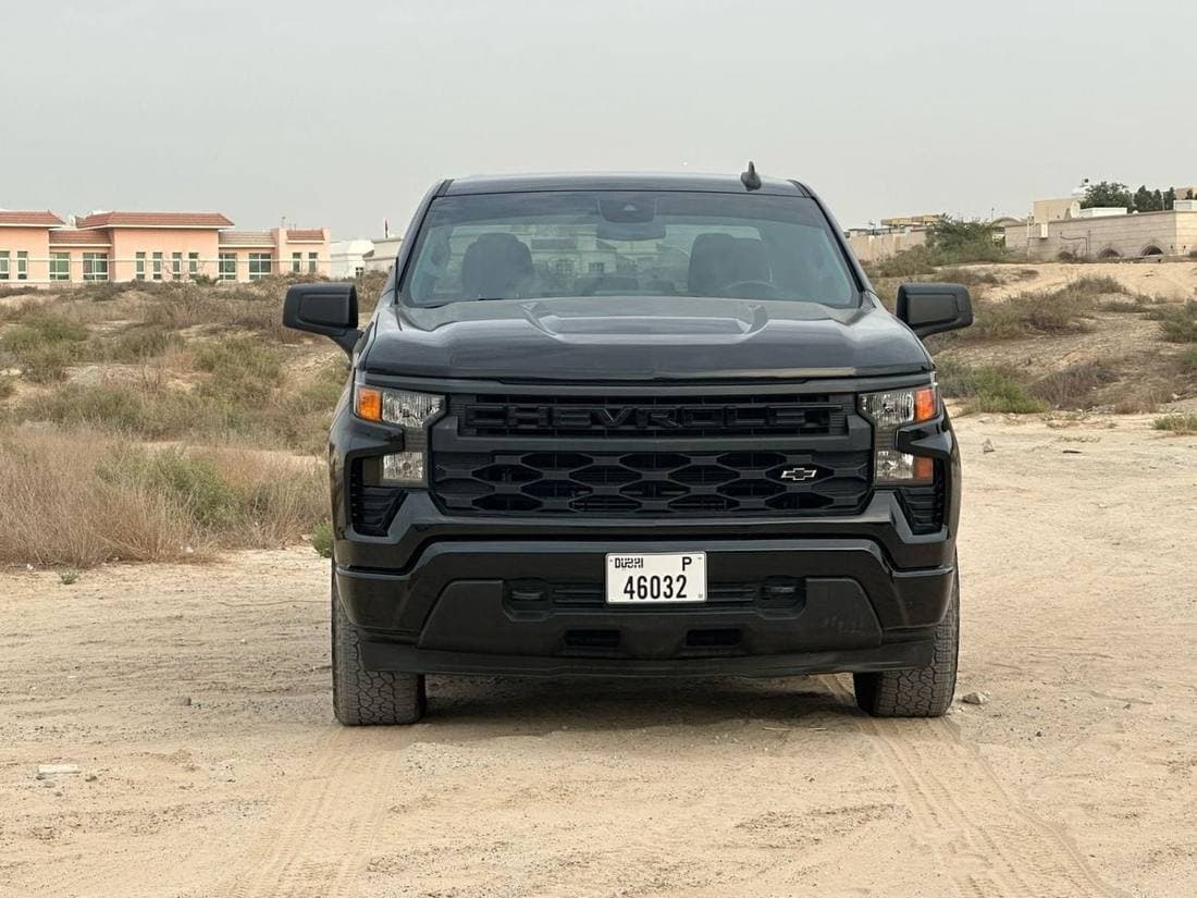 2023 Chevrolet Silverado thumbnail 4