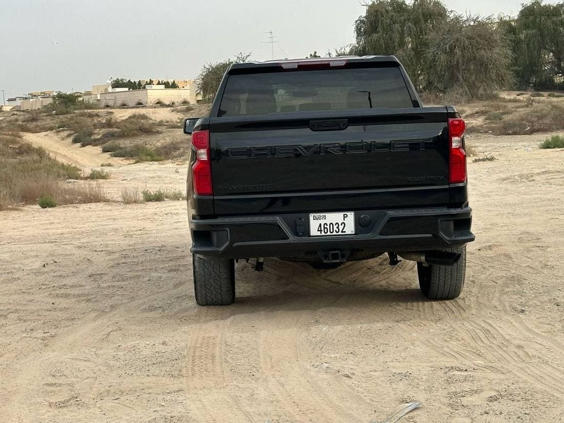 2023 Chevrolet Silverado thumbnail 5