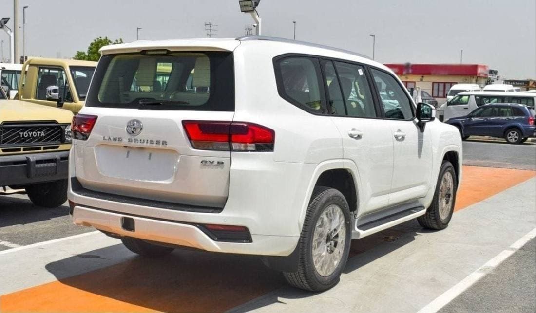 2026 Toyota Land Cruiser GXR thumbnail 4