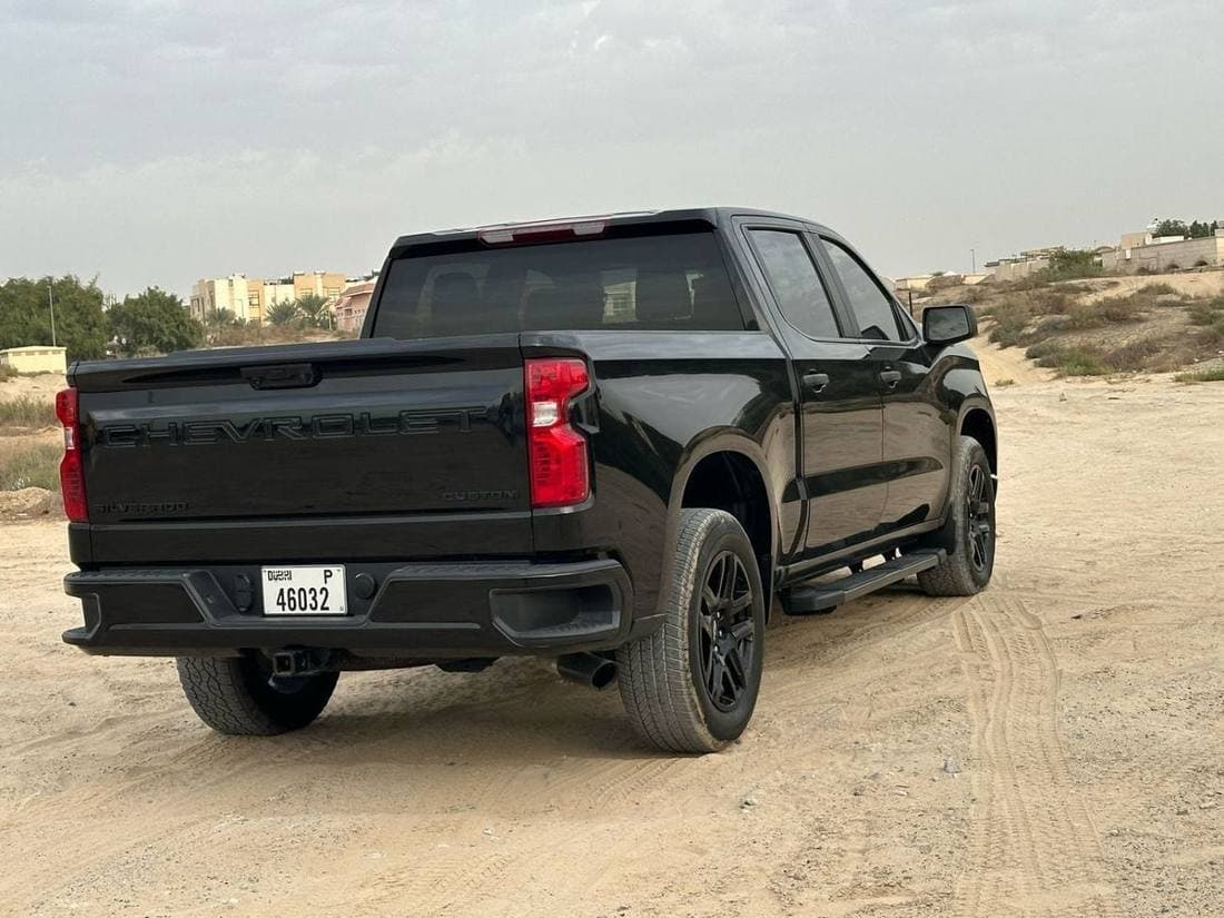 2023 Chevrolet Silverado thumbnail 6