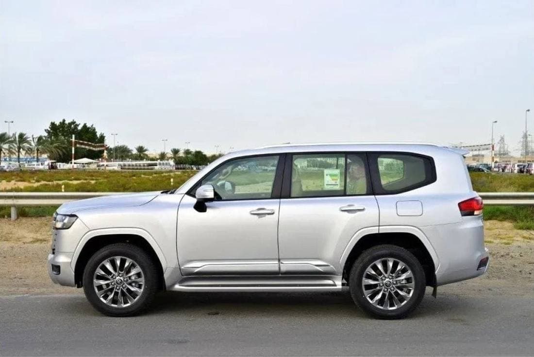 2024 Toyota Land Cruiser GXR thumbnail 3