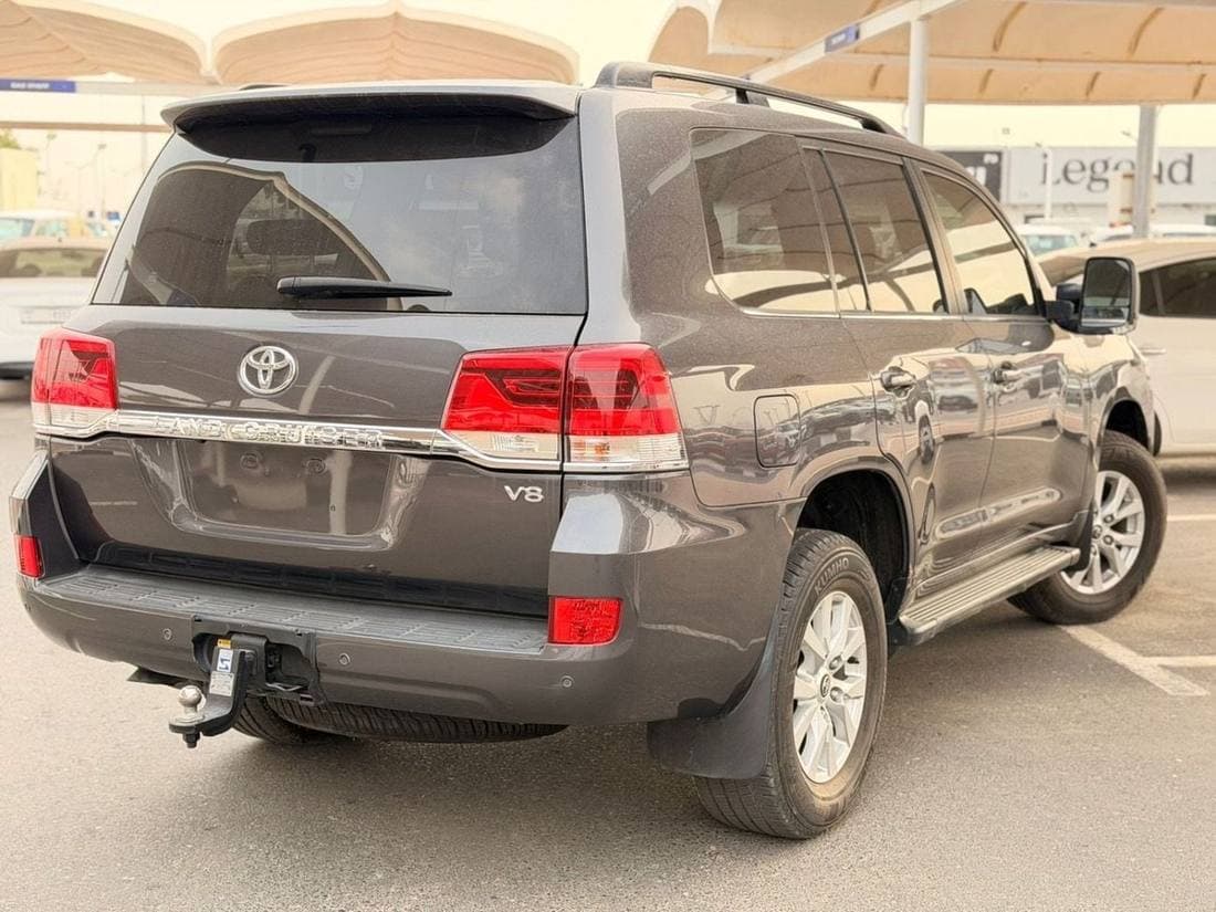 2020 Toyota Land Cruiser GXR thumbnail 4