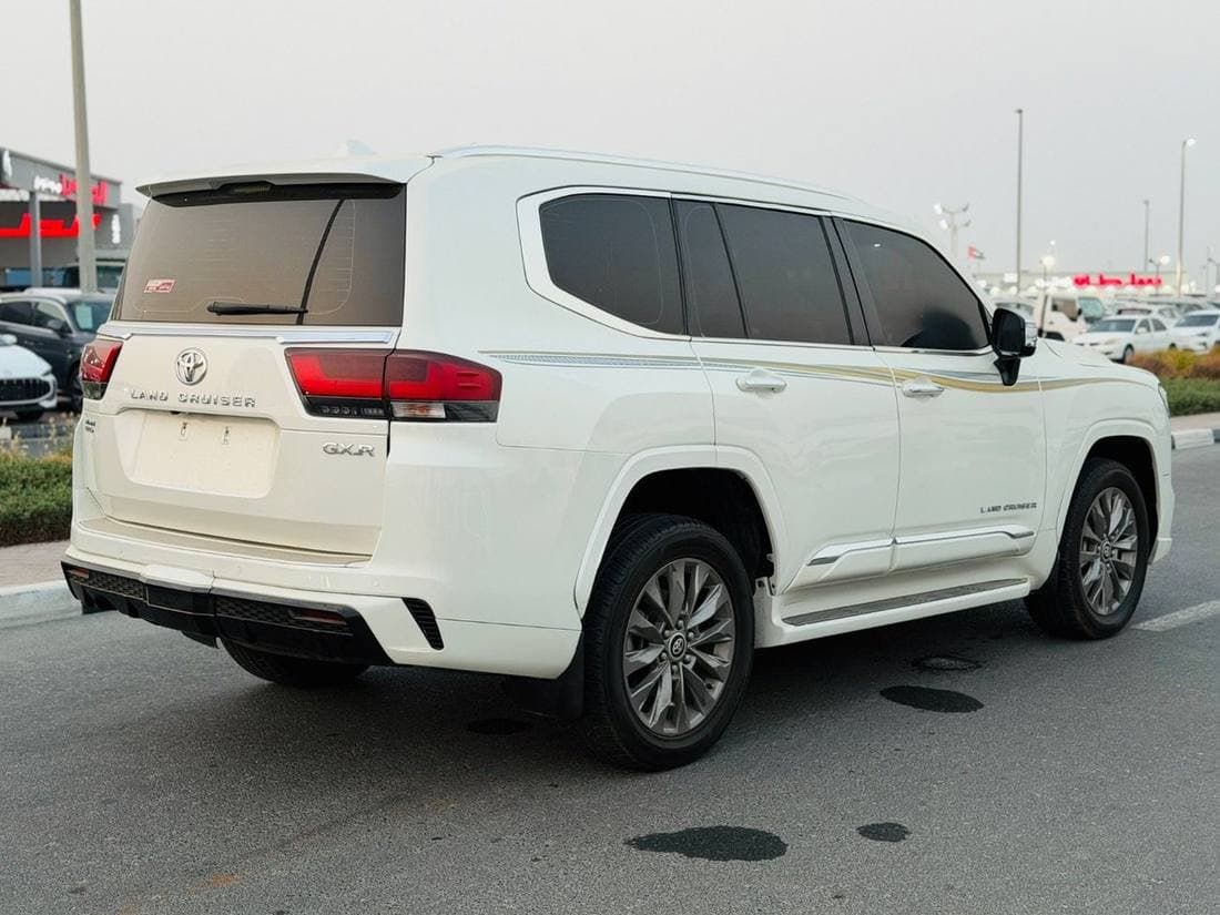2022 Toyota Land Cruiser GXR thumbnail 6