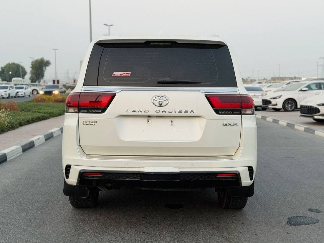 2022 Toyota Land Cruiser GXR thumbnail 8