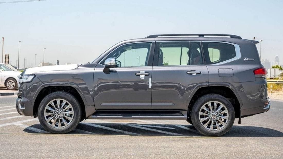 2025 Toyota Land Cruiser VXR thumbnail 4