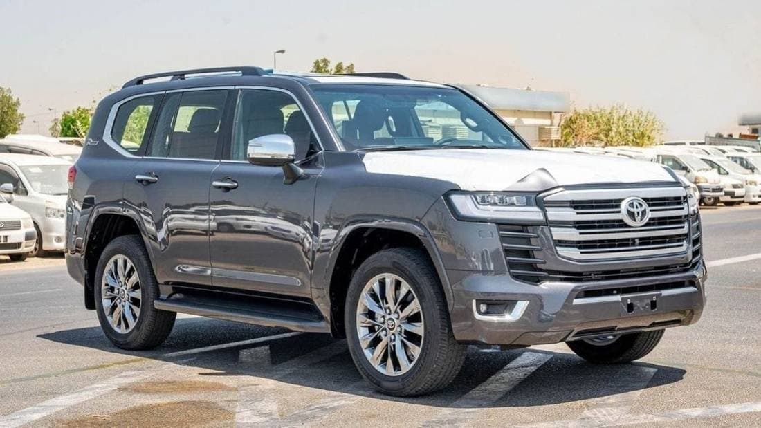 2025 Toyota Land Cruiser VXR thumbnail 2