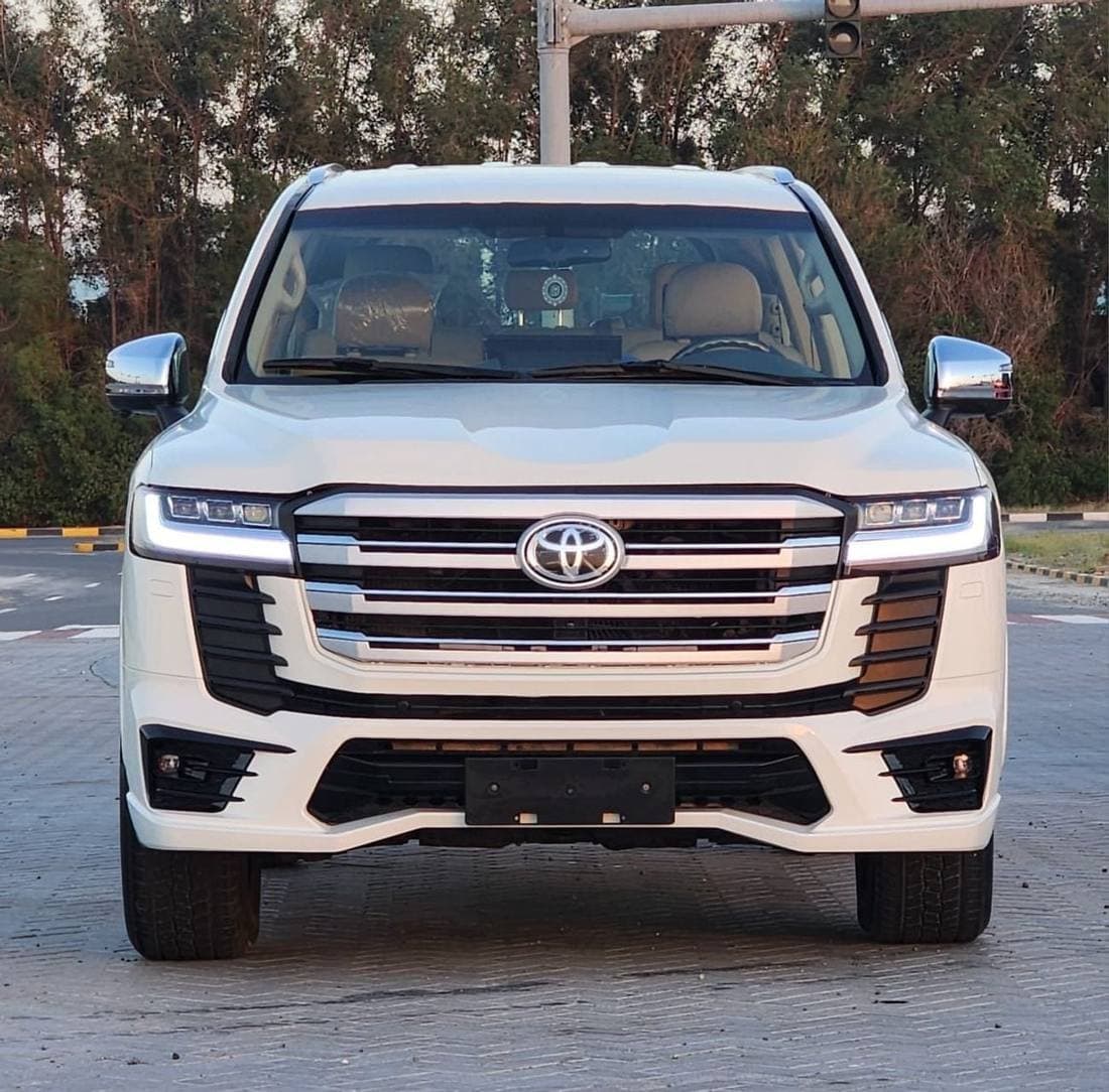 2018 Toyota Land Cruiser GXR thumbnail 8