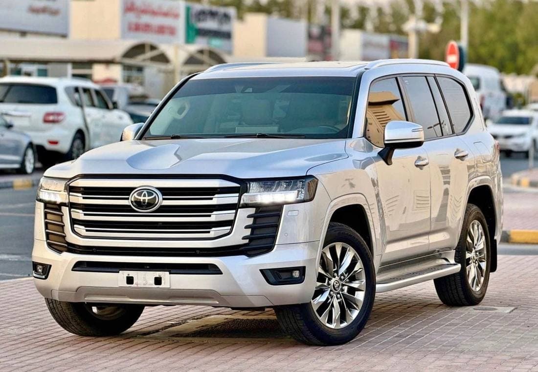 2022 Toyota Land Cruiser GXR thumbnail 2