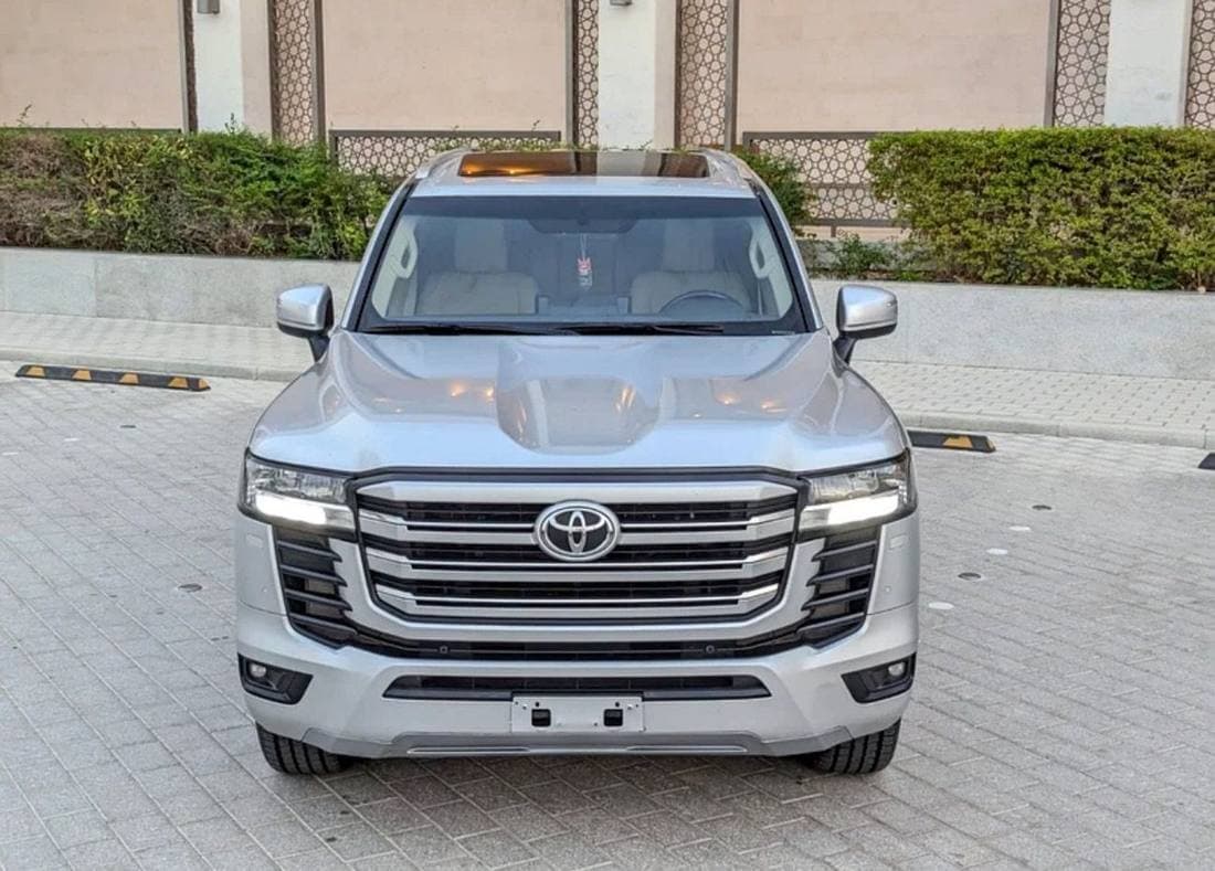 2022 Toyota Land Cruiser GXR thumbnail 8