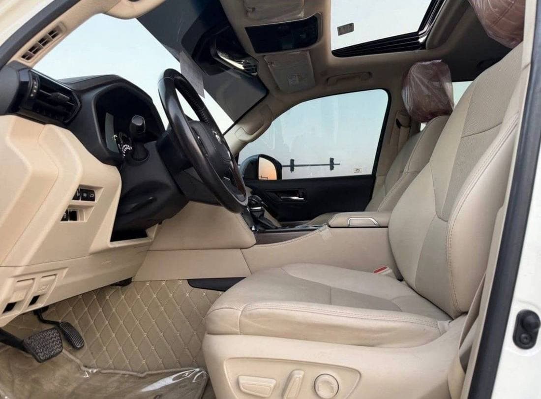 2022 Toyota Land Cruiser GXR thumbnail 7