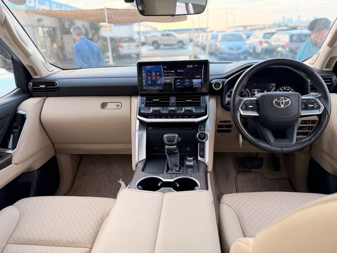 2023 Toyota Land Cruiser thumbnail 6