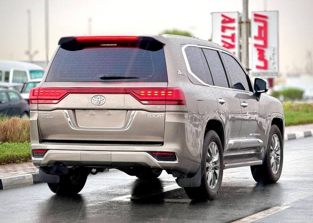 2019 Toyota Land Cruiser GXR thumbnail 5