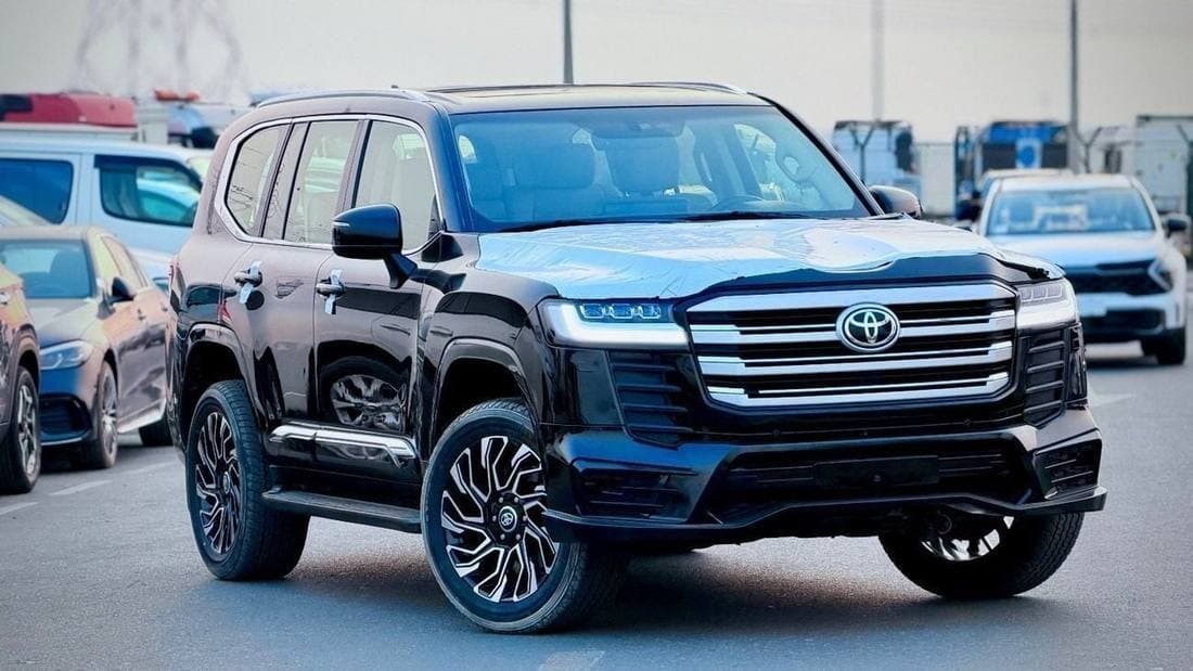 2022 Toyota Land Cruiser GXR thumbnail 2