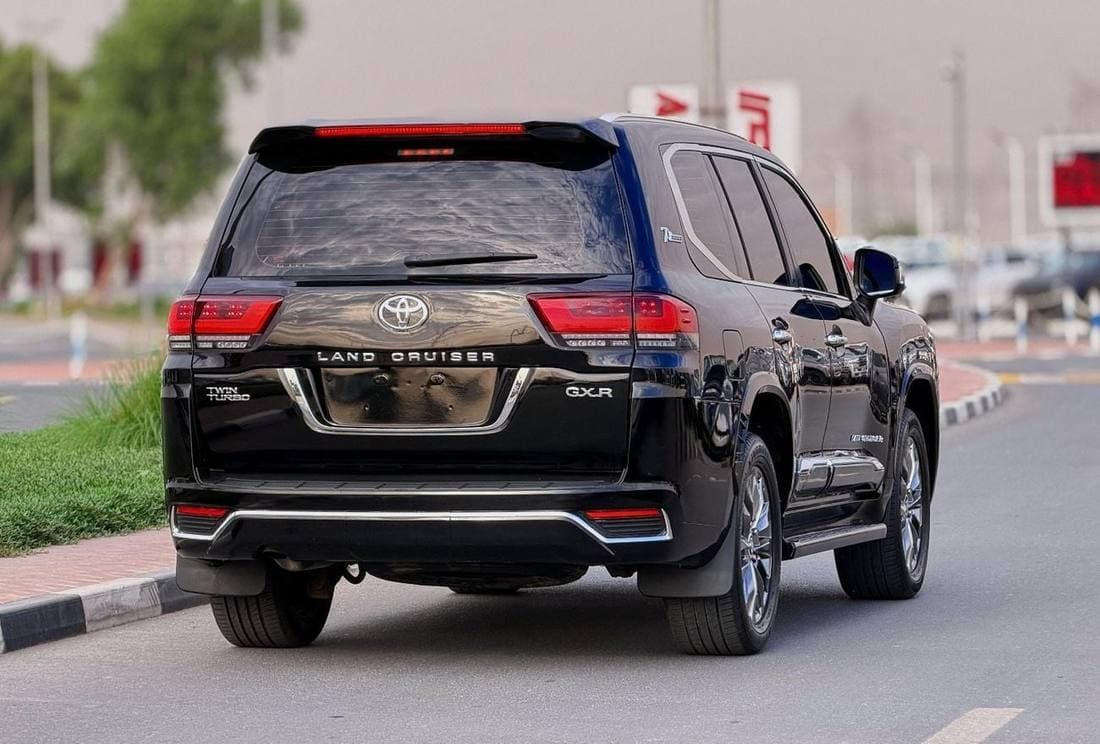 2020 Toyota Land Cruiser GXR thumbnail 5