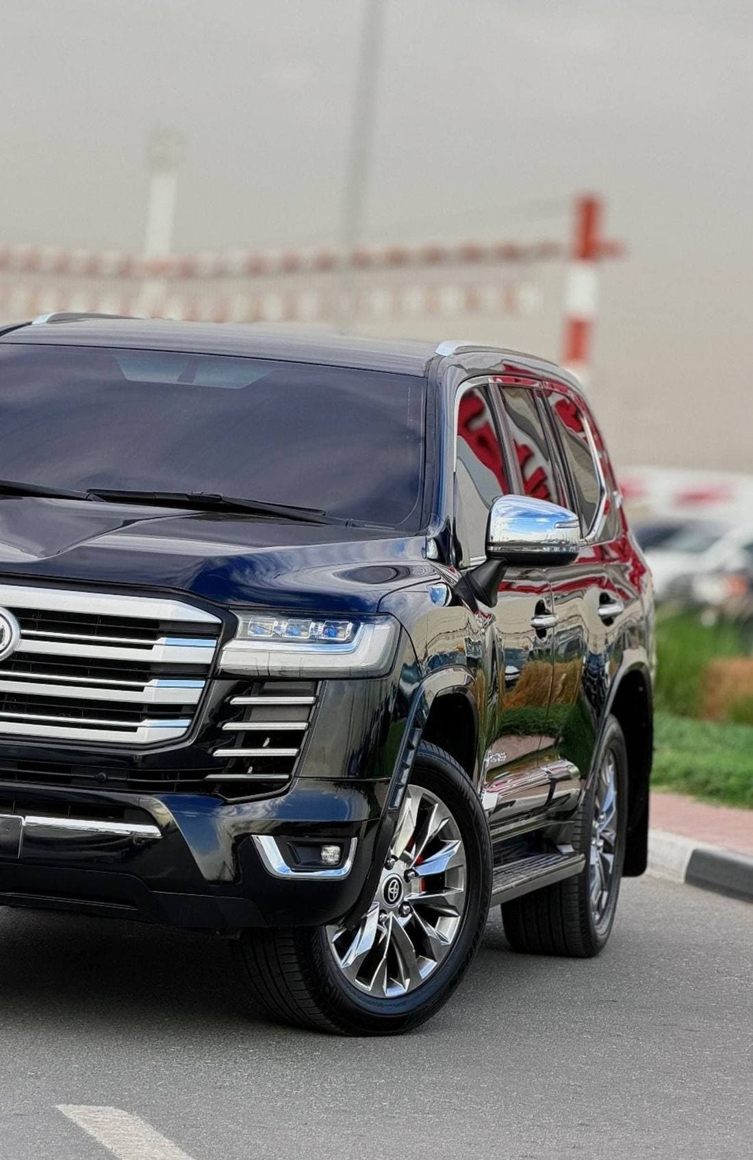 2020 Toyota Land Cruiser GXR thumbnail 7